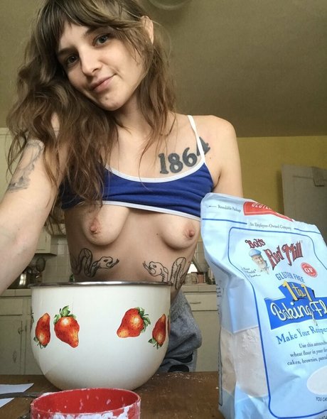 parisbush pornstar high quality picture