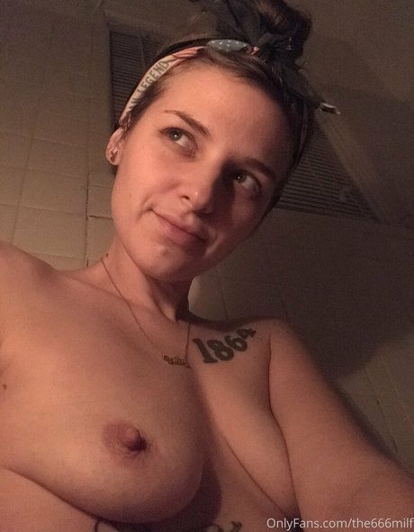 parisbush star high quality image