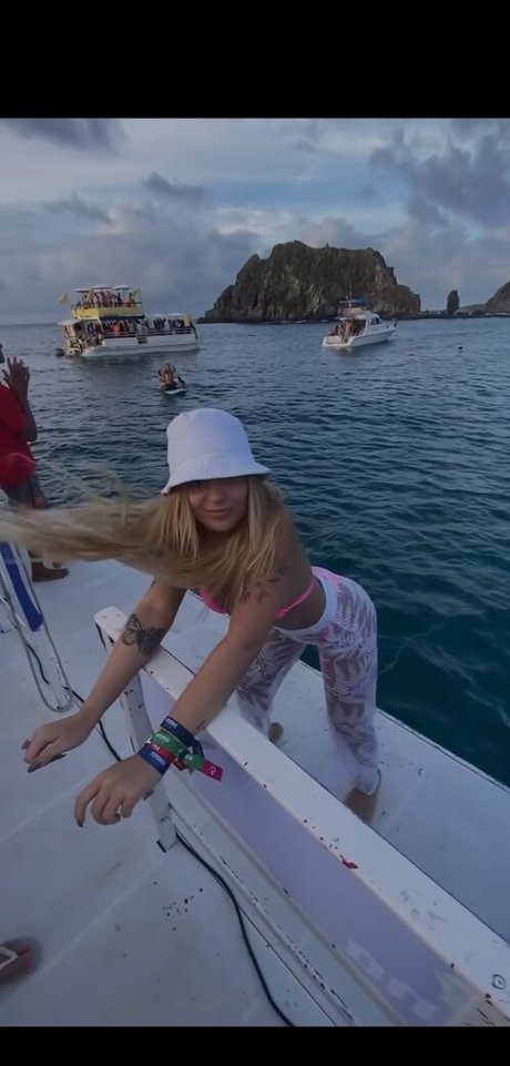 big tits granny onlyfans art nude picture