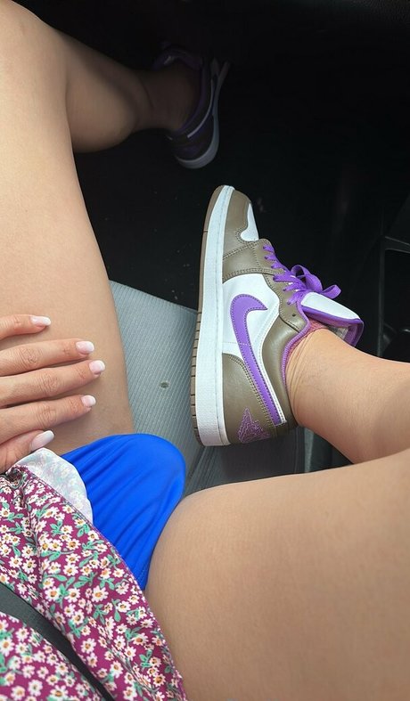 boots onlyfans naked image