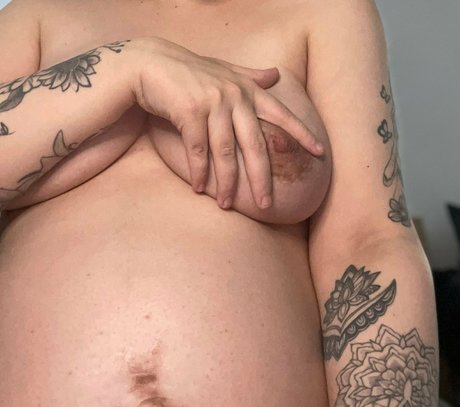 cara99xx naked star photo