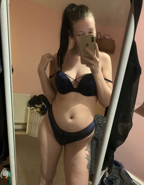 cara99xx adult actress pic