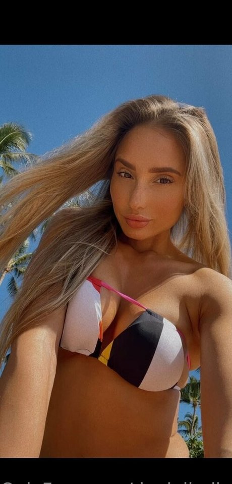 mature asian onlyfans naked image