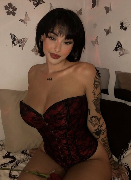 dripping wet pussy onlyfans hd images