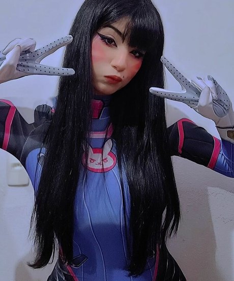 SakuraJul pretty model pic