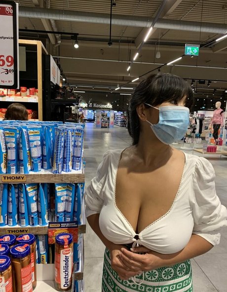 sunny chocolat free star art gallery