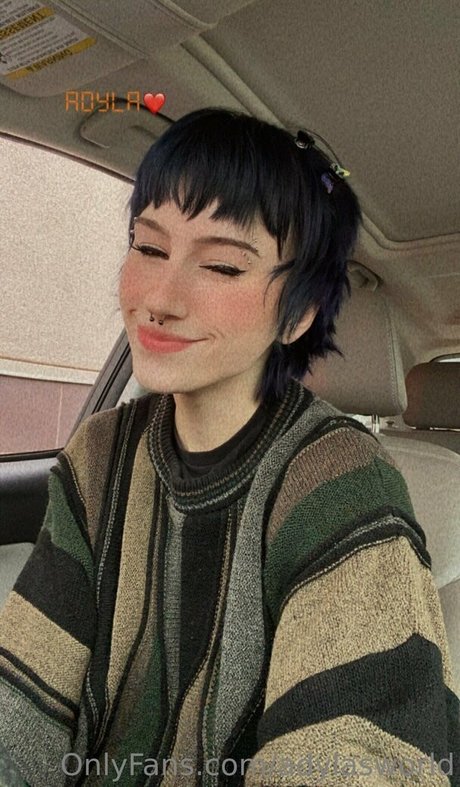 adylasworld hd actress image