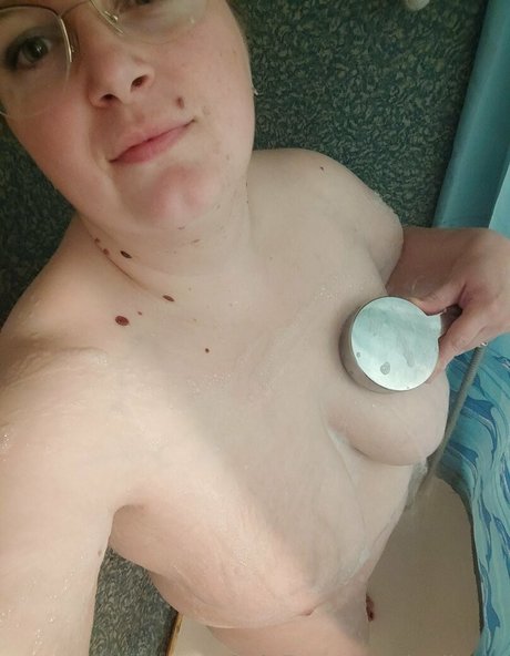 lucijacro pretty star pic