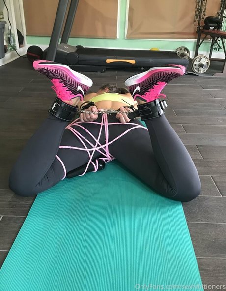 sexhibitioners best actress image