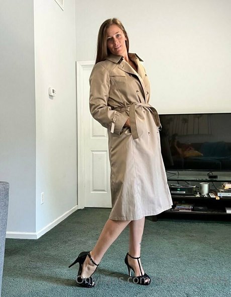 sexhibitioners model nude pic