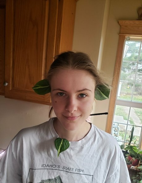 lizziegetschoked star hot pic