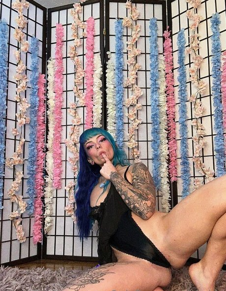 bb blu sexy actress photos