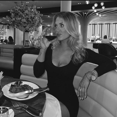 bisexual couple onlyfans sexy nudes gallery