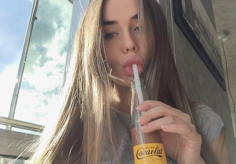 asian brunette onlyfans pretty pictures