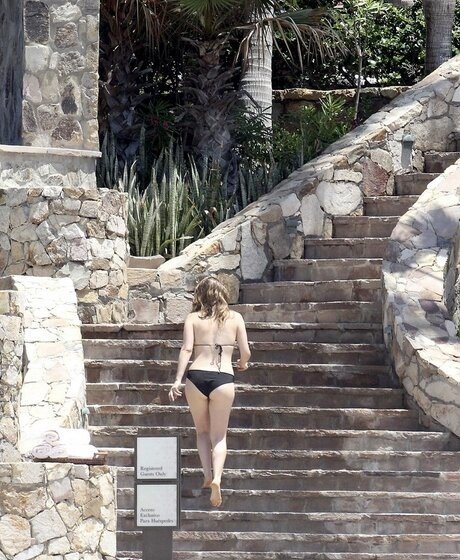 Alicia Silverstone hd model photos