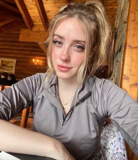 boobs selfie onlyfans nudes img