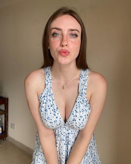 blonde babe onlyfans erotic img