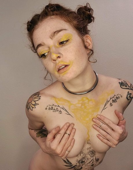 lil red rae666 model sexy picture