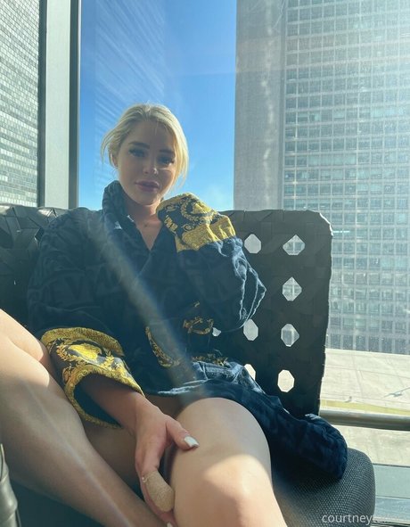 Courtney Taylor pornstar sex image