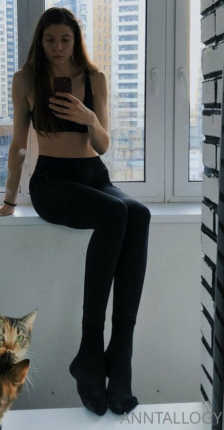 anntallogy model adult pictures