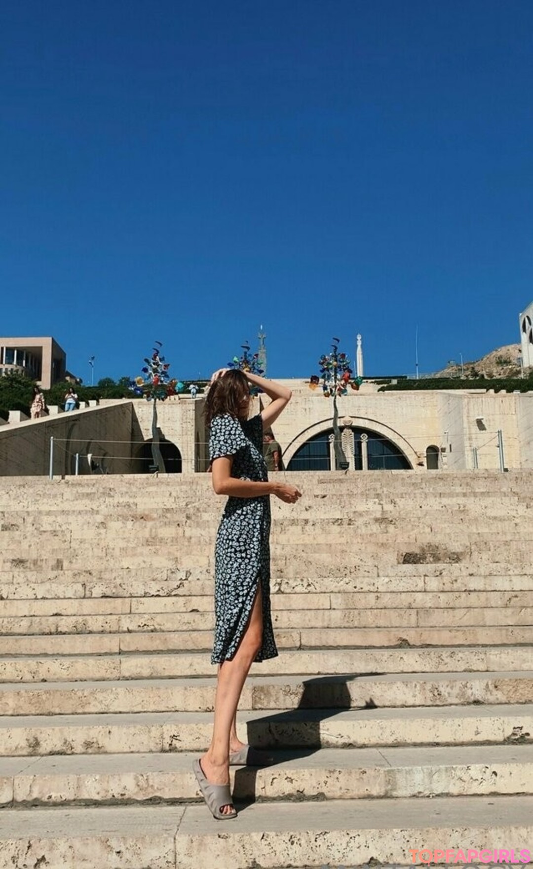 anntallogy model exclusive image