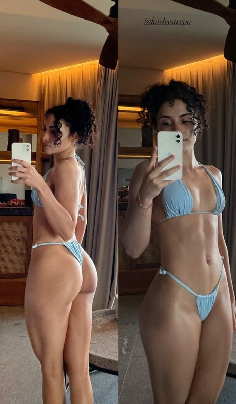 Ashleyrqe pornographic model picture