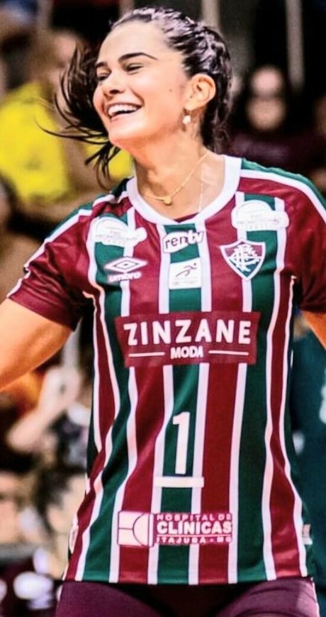 Lara Nobre star exclusive pic