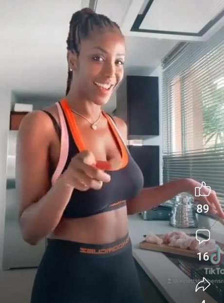 Ainett Stephens star high quality img