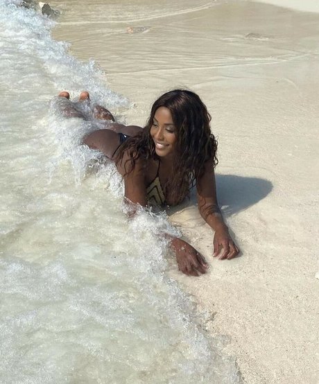 Ainett Stephens Quick photo