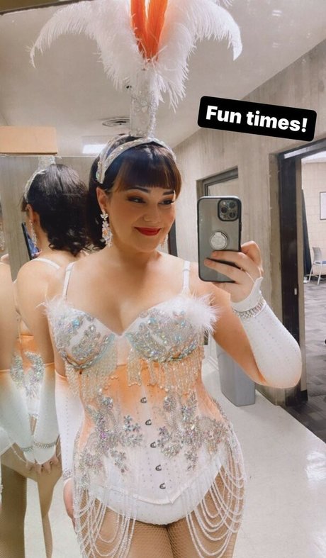 Maggie Renee free star images