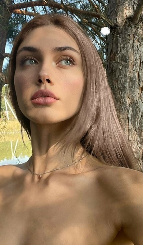 Victoria Bronova beautiful star image