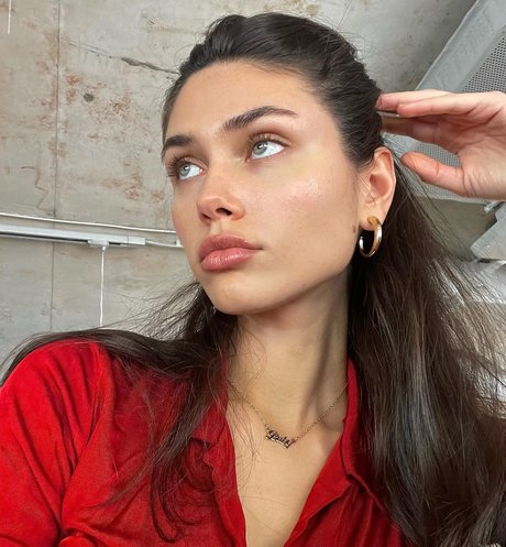 squirt teen onlyfans free naked pic