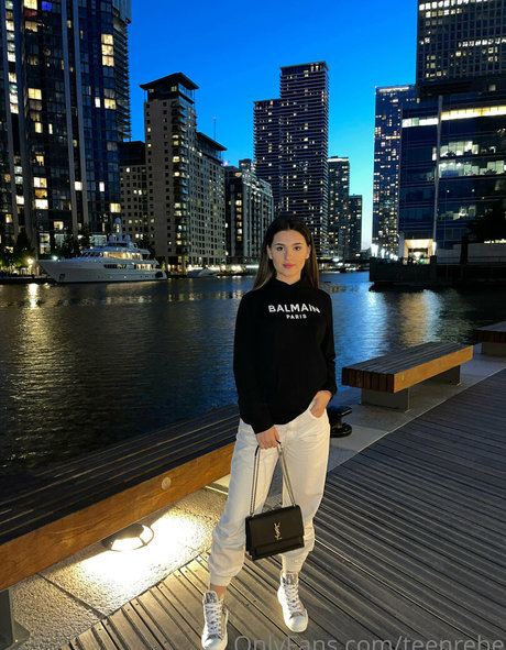 teenrebe nude star images