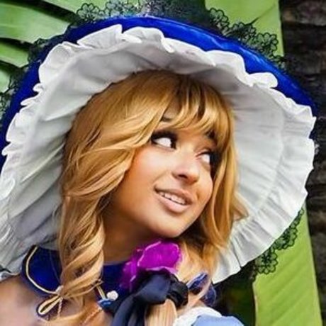 Maitreyi Ramakrishnan sexy actress img