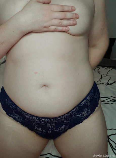 stevie stunner nice model picture