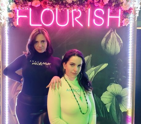 Lady Viper star art pictures