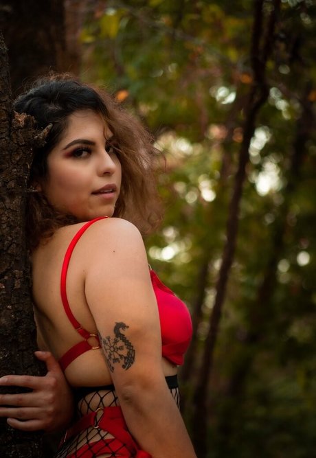 crimson ghoul exclusive model images