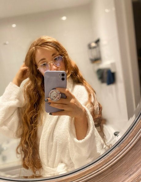 rawwbuns free pornstar image