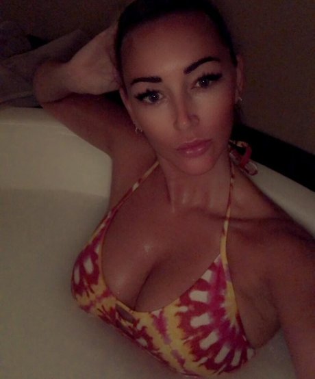 Lorna Gilly star pornographic pics