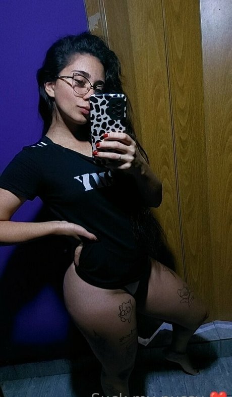 queenvcsext sexy model picture