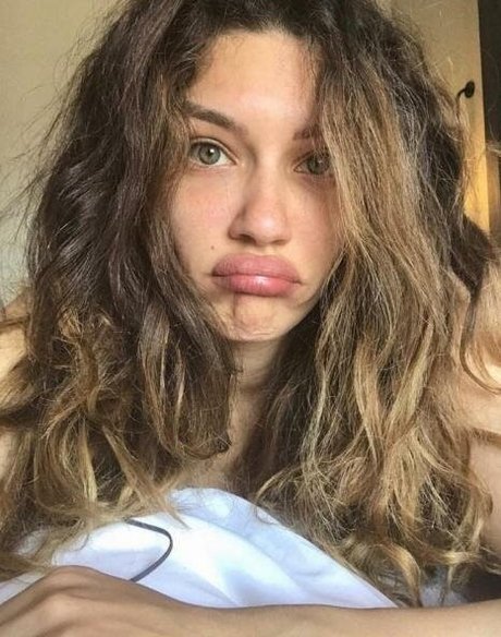 Juliana Harkavy porn model photos