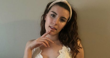 asmrkay star nude photo