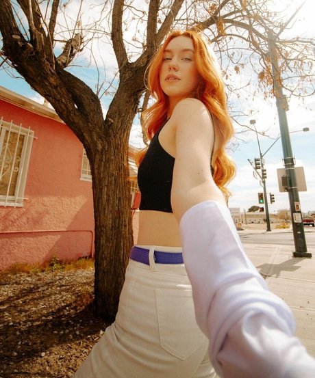 Ana Saia star exclusive pic