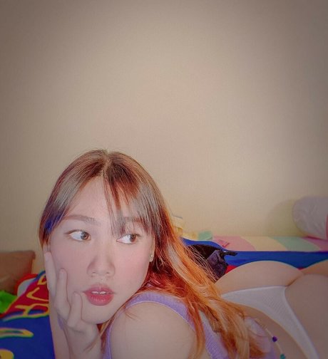 Moji3693 star nude gallery