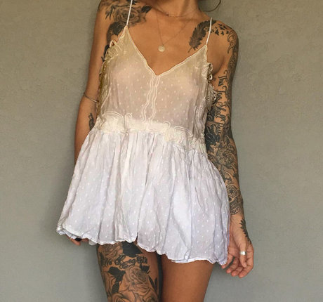 skinny wife onlyfans art nude photo