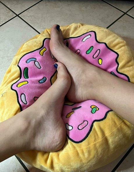 Nirvy pretty pornstar picture