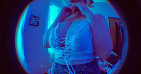 blonde girls onlyfans hd photo