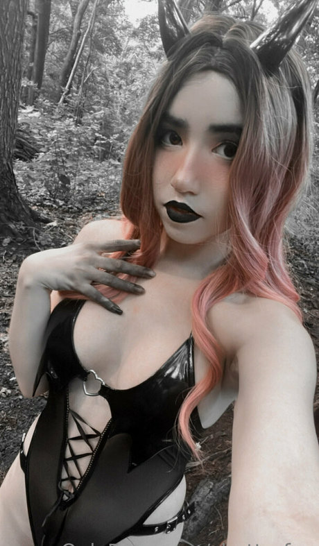 shutterfae star naked galleries