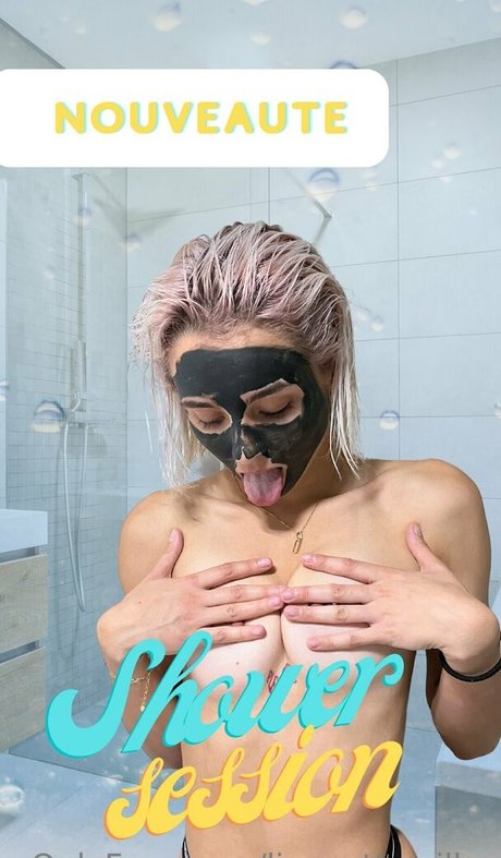 linacuttsmiller model nice pic