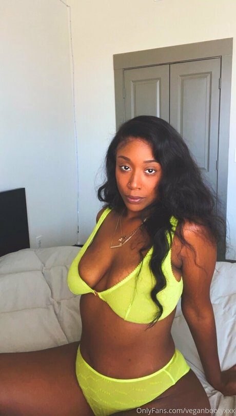 veganbootyxxx model high quality photos